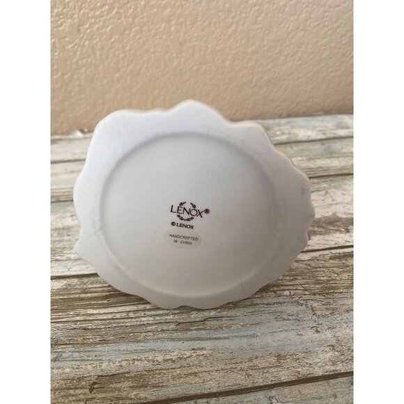 Lenox Porcelain Lighthouse Figurine with 24k Gold Trim | Ivory Coastal Miniature - Picture 9 of 10